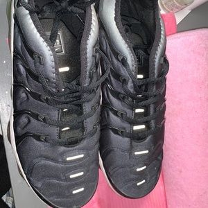 Nike Airmax Size 8. Only worn Once!